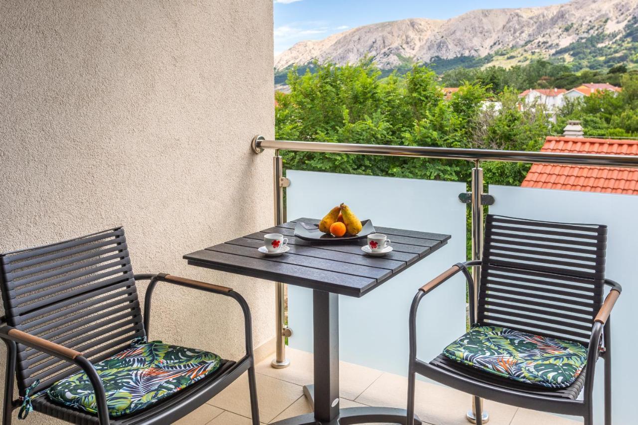 Divine Apartments Baska  Bagian luar foto