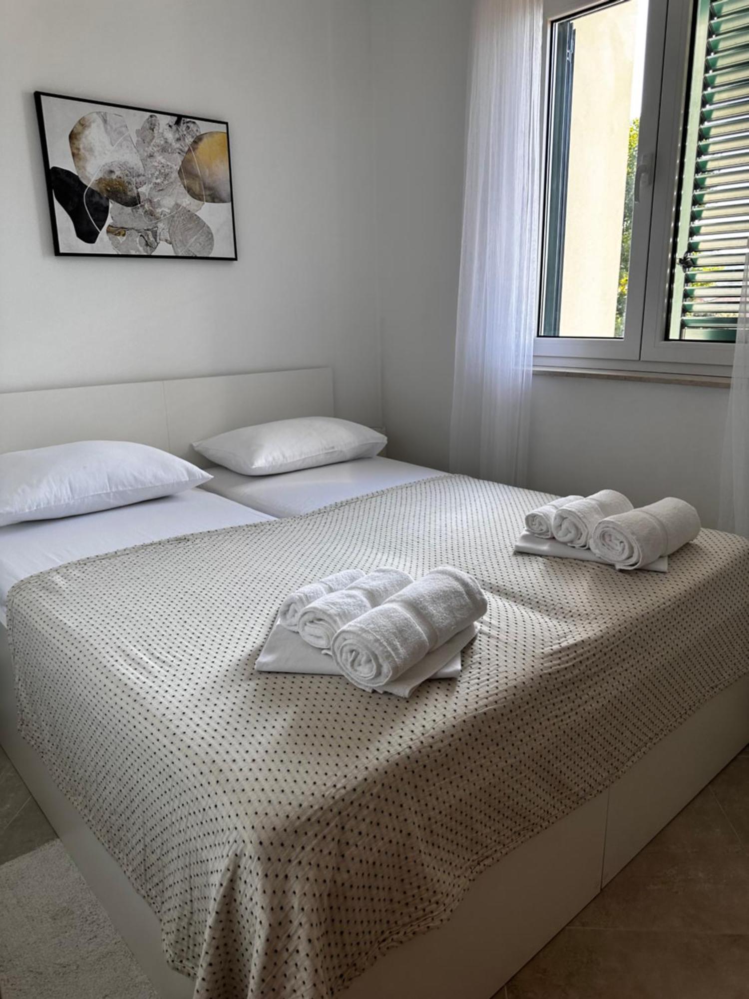 Divine Apartments Baska  Bagian luar foto