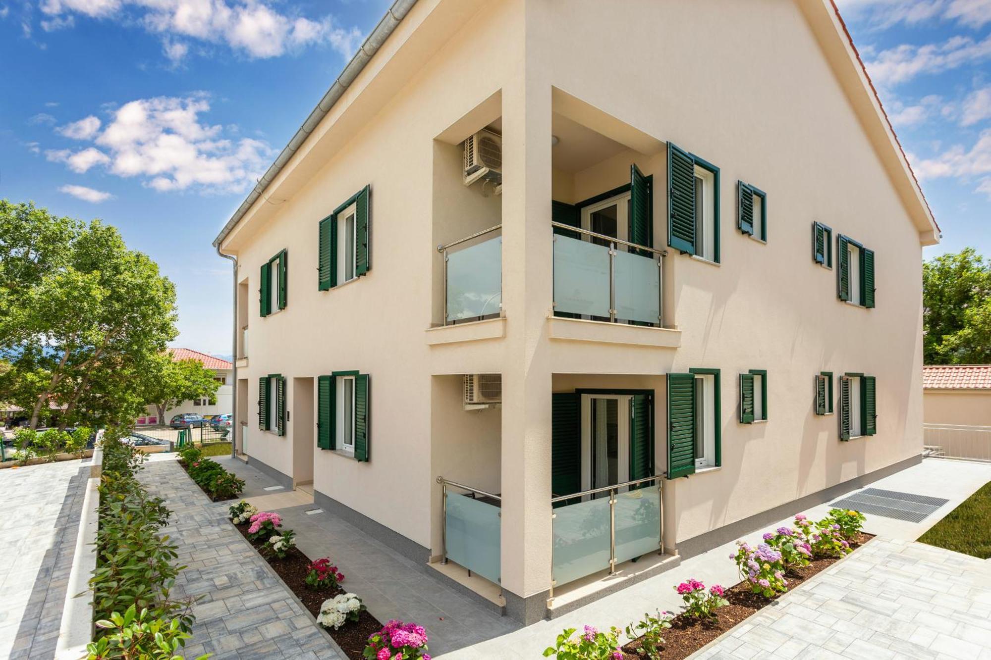 Divine Apartments Baska  Bagian luar foto
